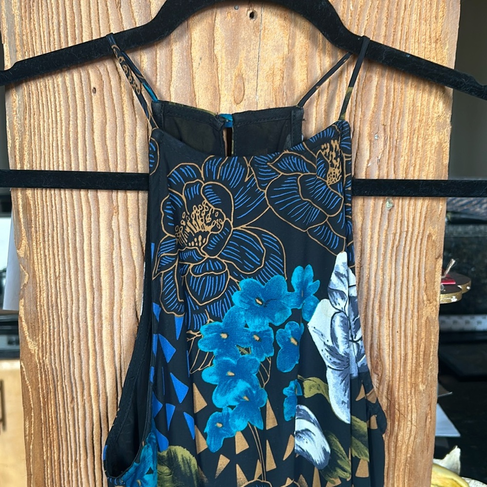 Everly Floral shift dress size S
